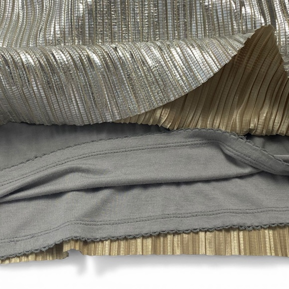 Anthropologie x Maeve Pleated Shimmer Silver Skirt Size 6 - Picture 7 of 7